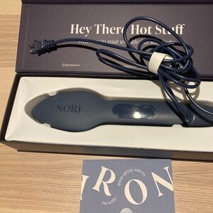Navy Nori Press - used once - handheld steam iron